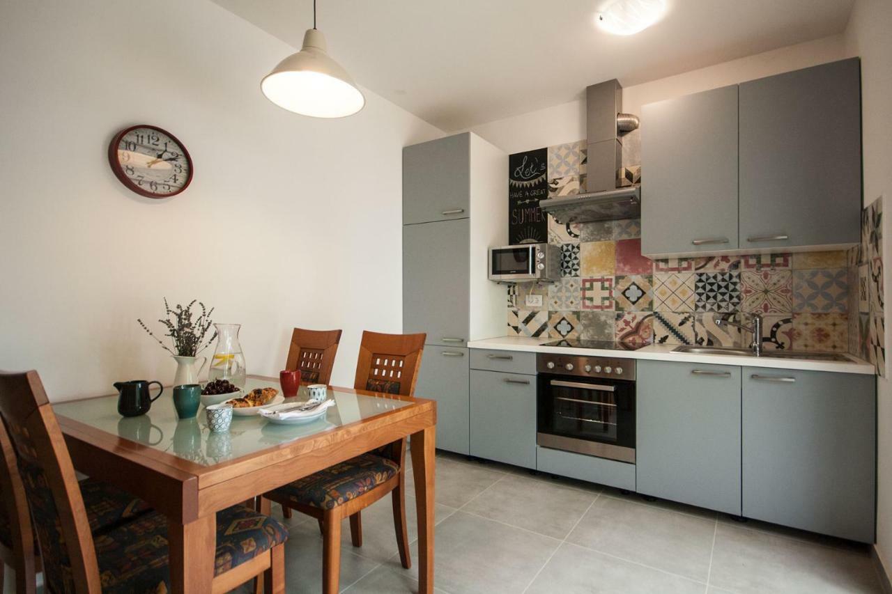 Apartment Sofia غييكا المظهر الخارجي الصورة