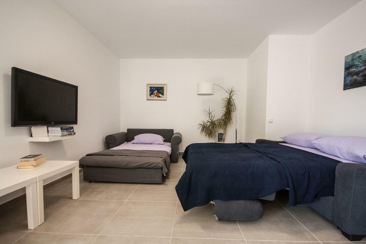 Apartment Sofia غييكا المظهر الخارجي الصورة