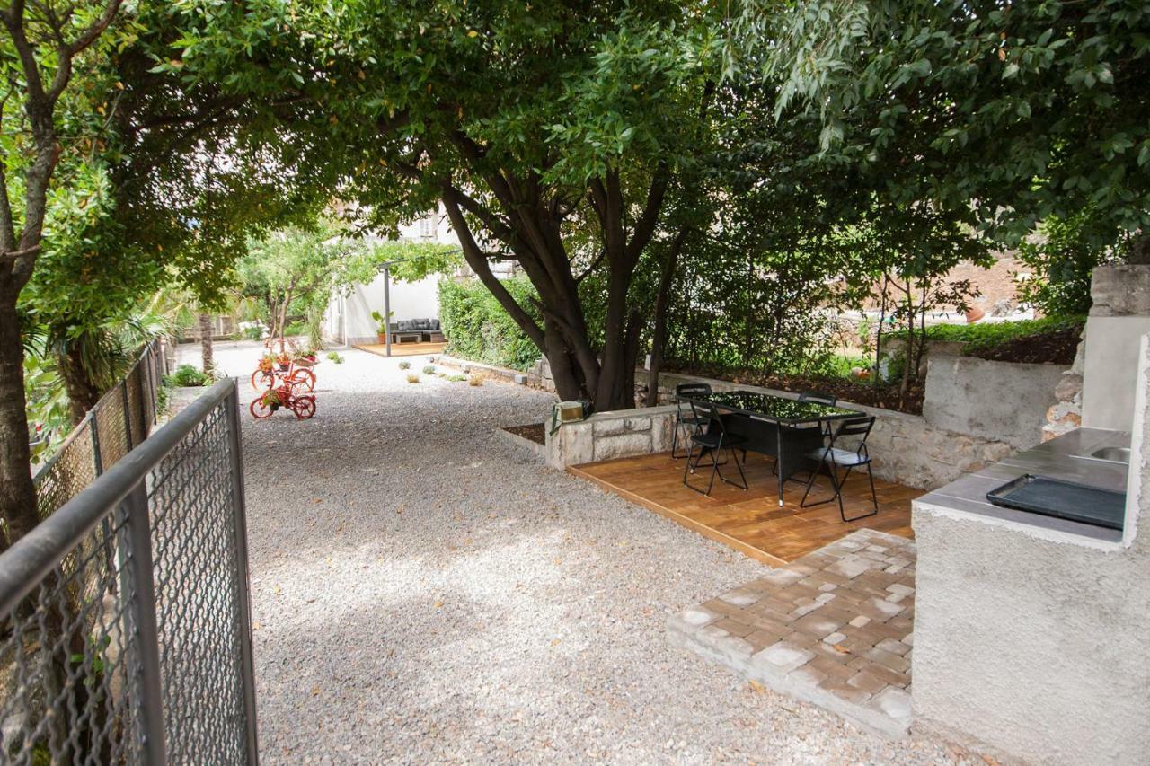 Apartment Sofia غييكا المظهر الخارجي الصورة
